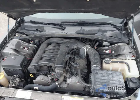 2008 Chrysler 300 Limited from USA, damaged, VIN 2C3KA33G68H270653